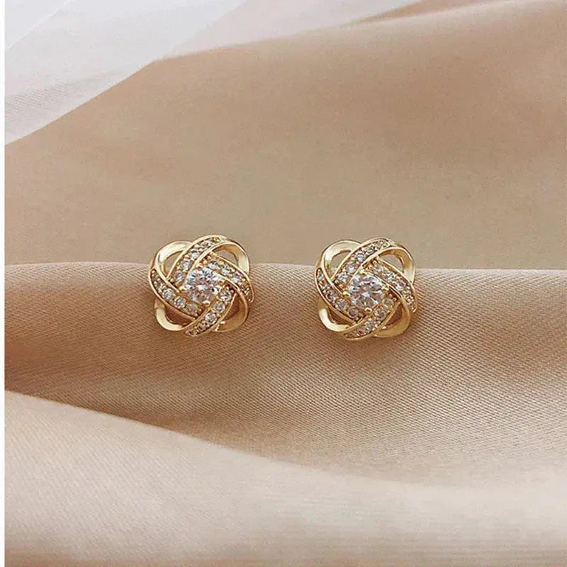 Brincos de Prata Florais Elegantes