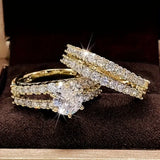 Anel Dourado Vintage Sofisticado