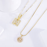 Conjunto Premium de Colar com Letra Dourada