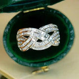 Anel de Zircónia em Cruz Onda Elegante