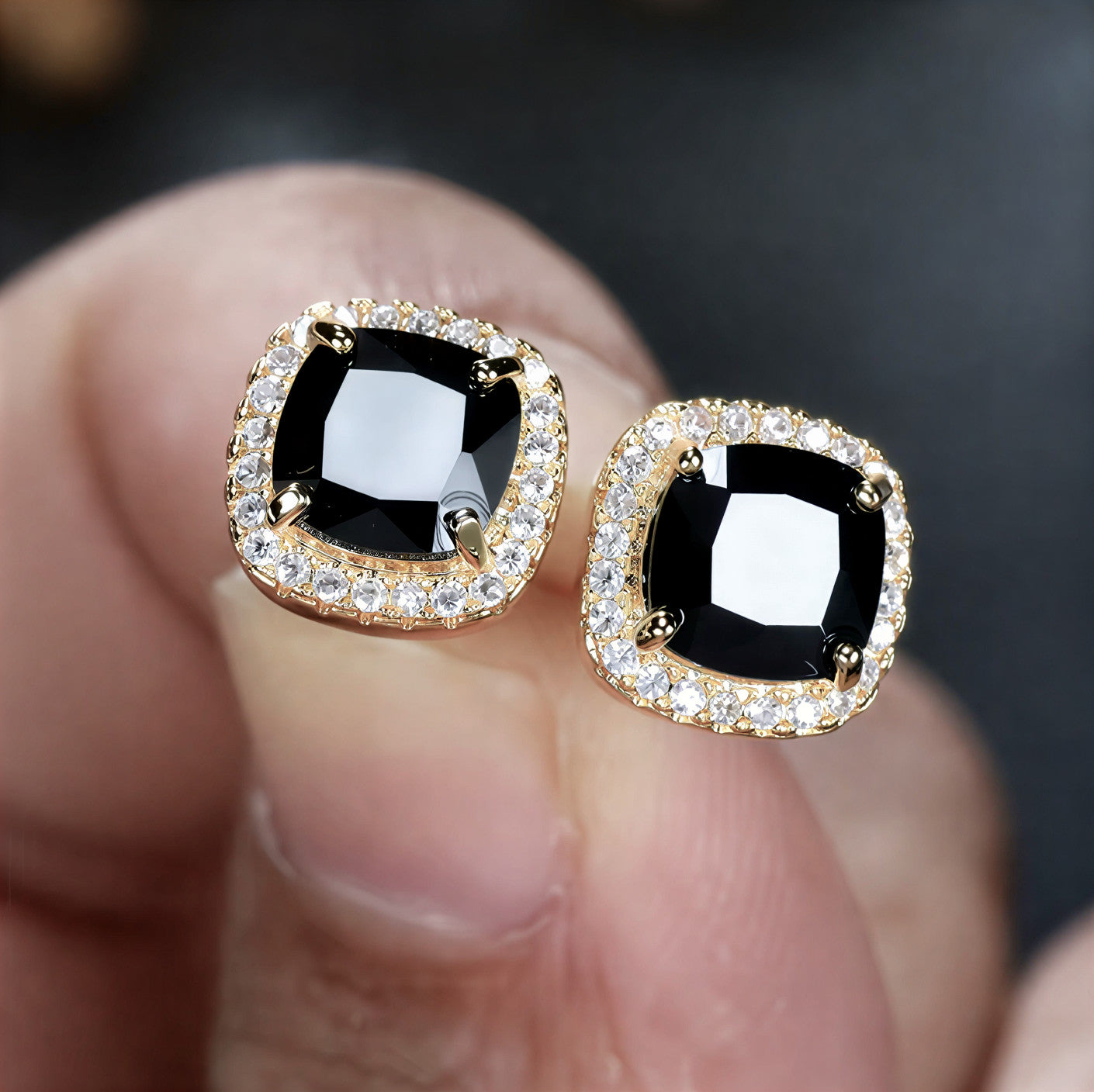 Brincos Clássicos de Ouro com Pedra Preciosa