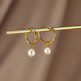 Os Brincos Argola Clássicos de Pérola