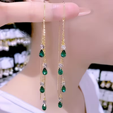 Brincos de Borla de Esmeralda Dourada Elegantes