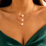 Colar Triplo de Pérola Elegante