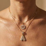 Conjunto Premium de Colar com Letra Dourada