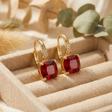 Brincos de Ouro em Pedra Majestosa